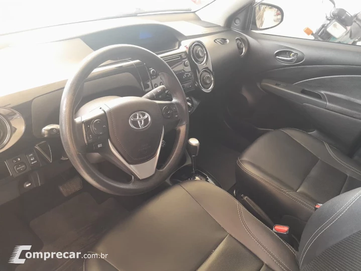 Etios Sedan 1.5 16V 4P FLEX XS AUTOMÁTICO