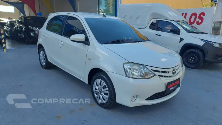 ETIOS 1.5 X Plus Sedan 16V