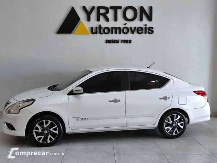 Versa Sedan 1.6 16V 4P UNIQUE FLEX