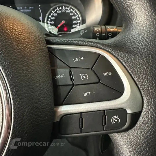 Renegade STD 1.8 4x2 Flex 16v Aut.