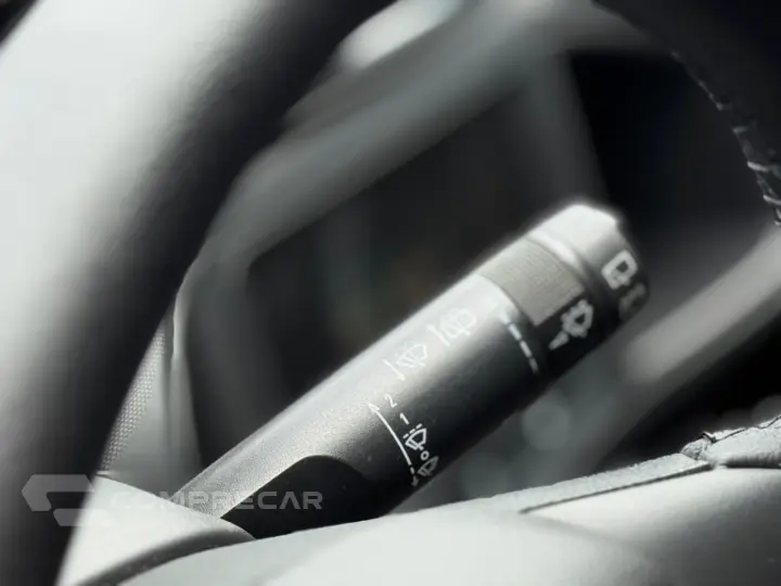 Onix 1.4 LT SPE/4