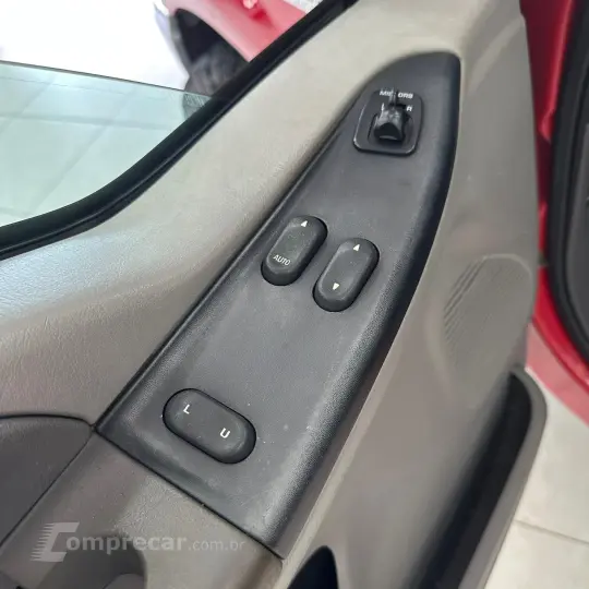 F-250 4.2 XLT 4X2 CS V6