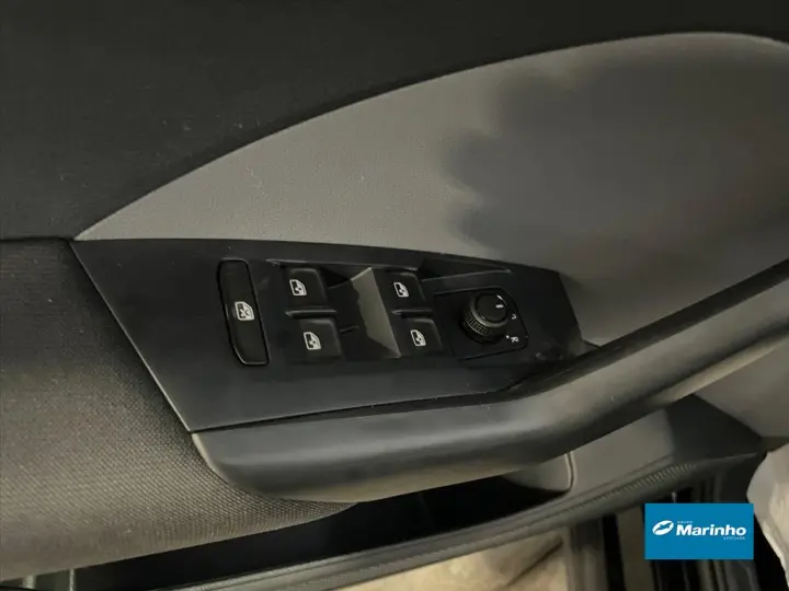 T-CROSS 1.0 200 TSI TOTAL FLEX AUTOMÁTICO