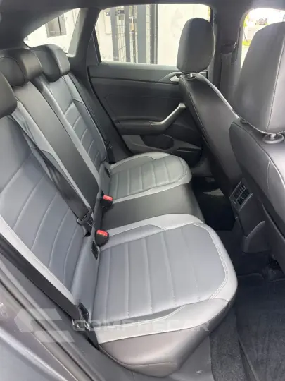 Nivus 1.0 4P FLEX 200 TSI HIGHLINE AUTOMÁTICO