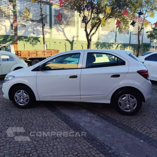 ONIX HATCH LS 1.0 8V FlexPower 5p Mec.