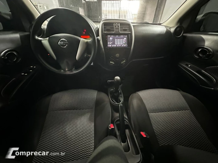 Versa Sedan 1.0 4P FLEX S