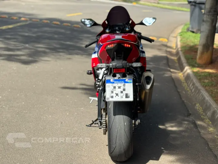 CBR 1000RR-R Fireblade SP