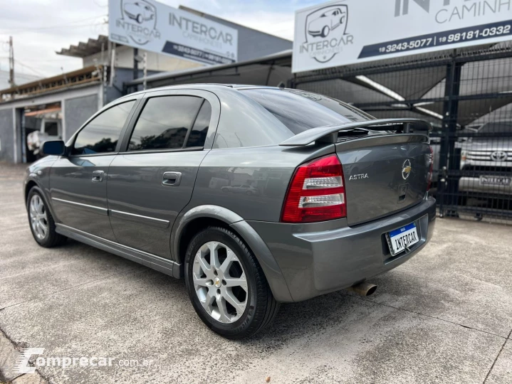 ASTRA 2.0 MPFI Advantage 8V