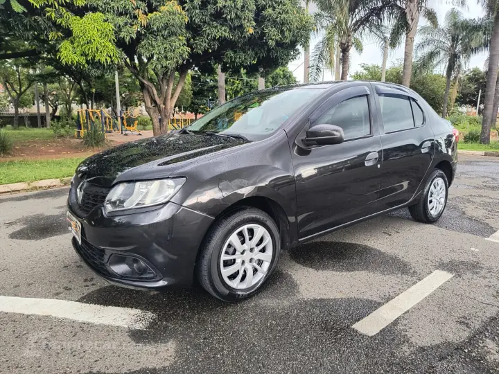 LOGAN 1.0 Authentique 16V