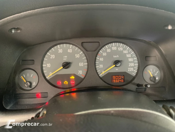 ASTRA 2.0 MPFI Advantage 8V