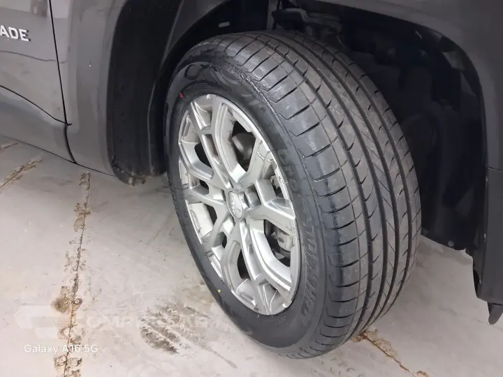 RENEGADE 1.3 T270 TURBO FLEX LONGITUDE AT6