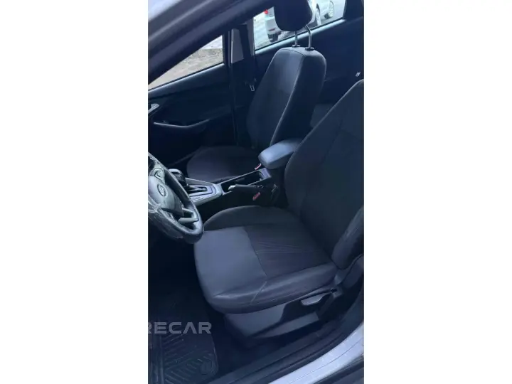 FOCUS 2.0 SE FASTBACK 16V FLEX 4P POWERSHIFT