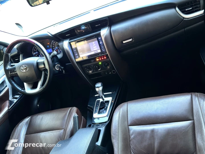 HILUX SW4 2.7 SR 4X2 16V FLEX 4P AUTOMÁTICO