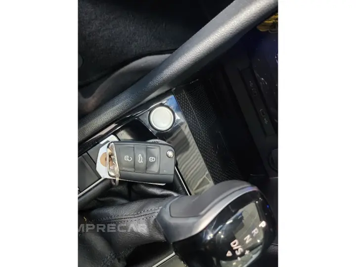 TAOS 1.4 250 TSI TOTAL FLEX HIGHLINE AUTOMÁTICO