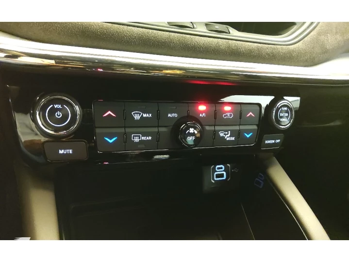 COMMANDER 2.0 TD380 TURBO DIESEL OVERLAND AT9