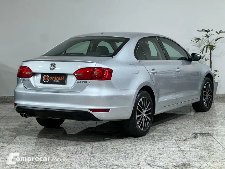 JETTA 2.0 TSI Highline 211cv