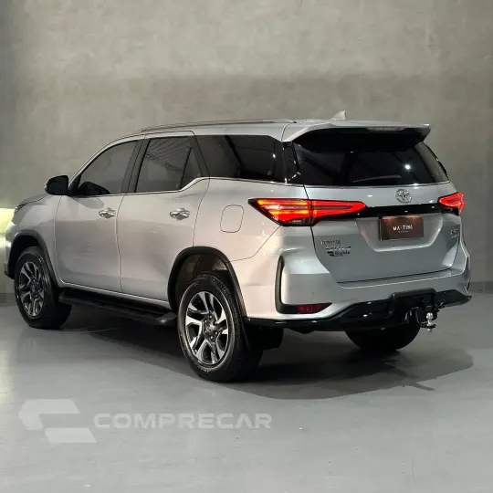 Hilux SW4 SRX Plat. 4x4 2.8 TB Die. Aut.