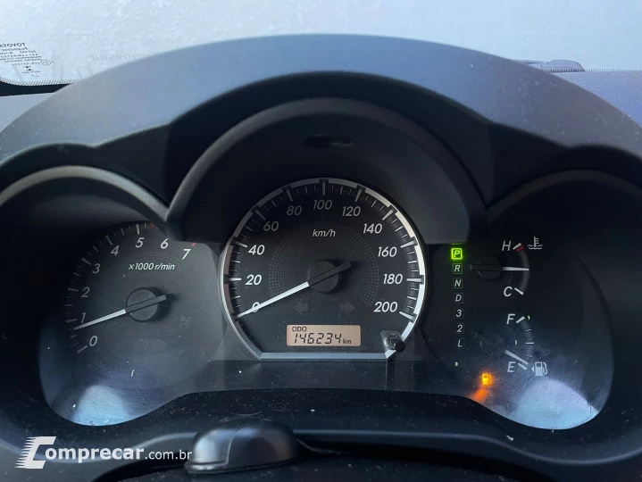 HILUX SW4 2.7 SR 7 Lugares 4X2 16V
