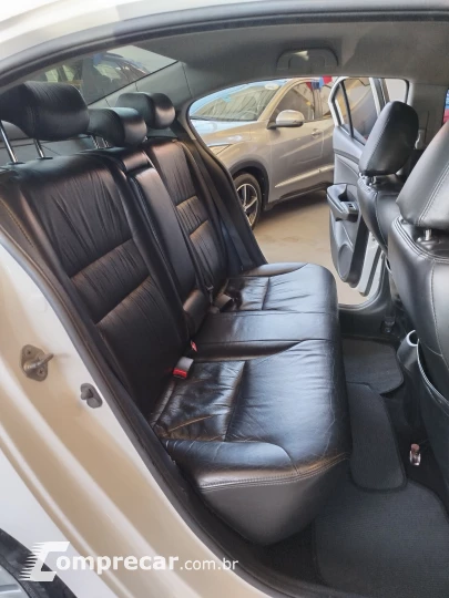 CITY 1.5 LX Sedan 16V