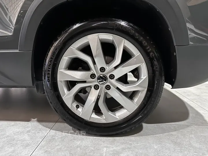 TAOS 1.4 250 TSI TOTAL FLEX COMFORTLINE AUTOMÁTICO