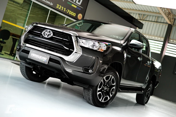 HILUX 2.8 D-4d Turbo CD SRV 4X4