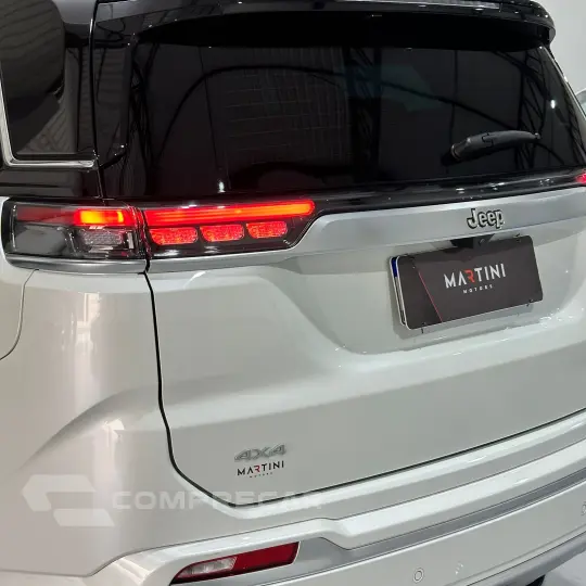 Commander Overl. 2.2 TD 4x4 Diesel Aut.