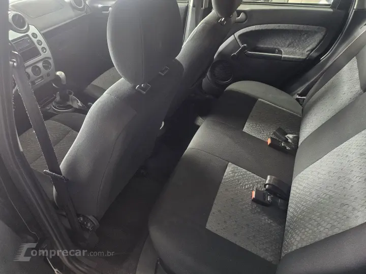 FIESTA 1.6 MPI Hatch 8V