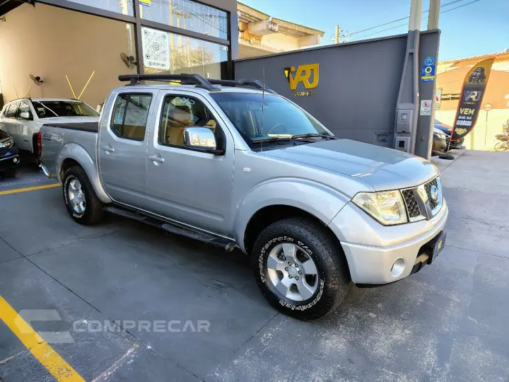 Frontier LE CD 4x4 2.5 TB Diesel Aut.