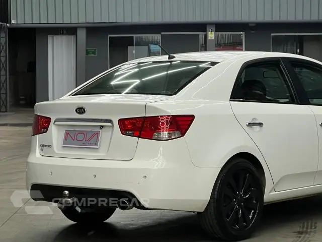 CERATO - 1.6 EX SEDAN 16V 4P AUTOMÁTICO