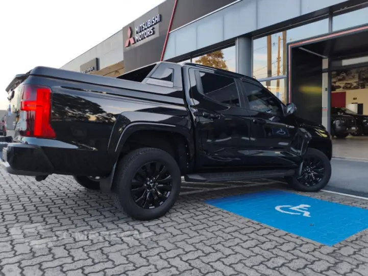 TRITON 2.4 Biturbo CD Katana 4X4