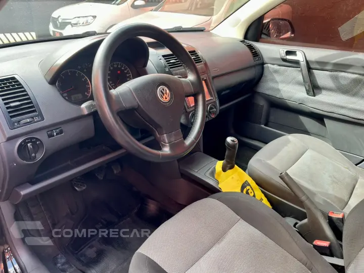 POLO SEDAN 1.6 MI 8V