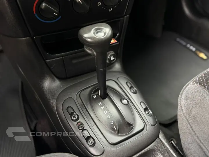 Vectra CD 2.2 16V / 2.0 16V Mec./Aut.