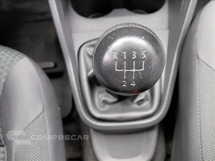 VOYAGE 1.0 12V MPI TOTALFLEX 4P MANUAL