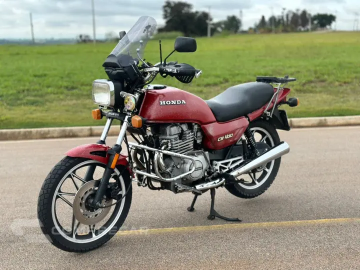 CB 400