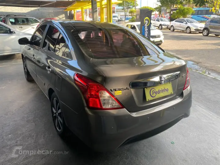 Versa Sedan 1.6 16V 4P SL FLEX XTRONIC AUTOMÁTICO CVT
