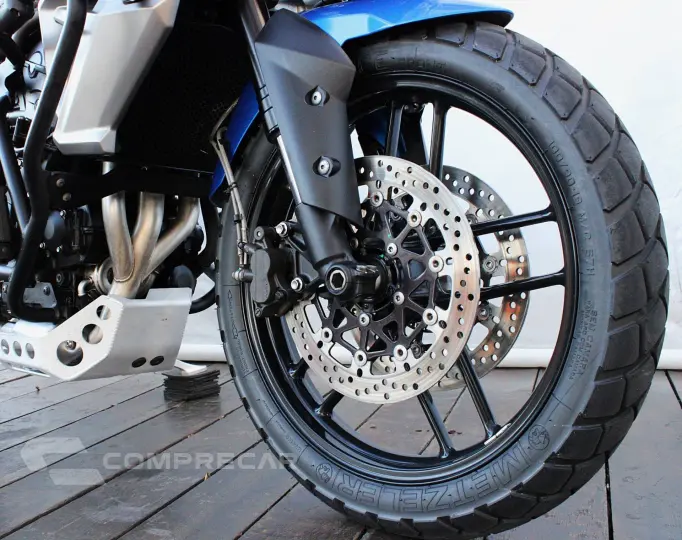 TRIUMPH TIGER 800 XRX