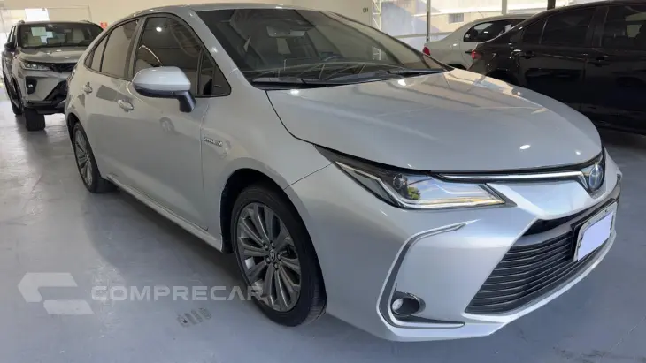 COROLLA 1.8 VVT-I Hybrid Altis