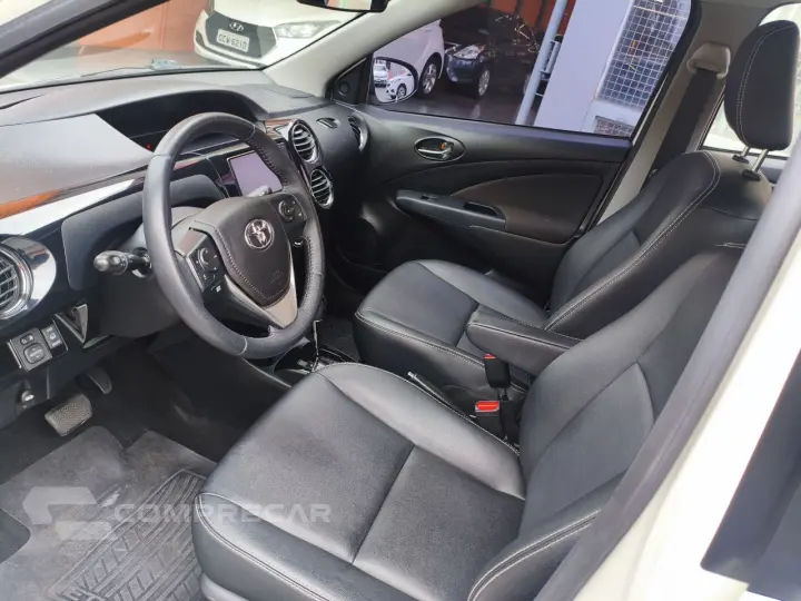 Etios Sedan 1.5 16V 4P FLEX XLS AUTOMÁTICO
