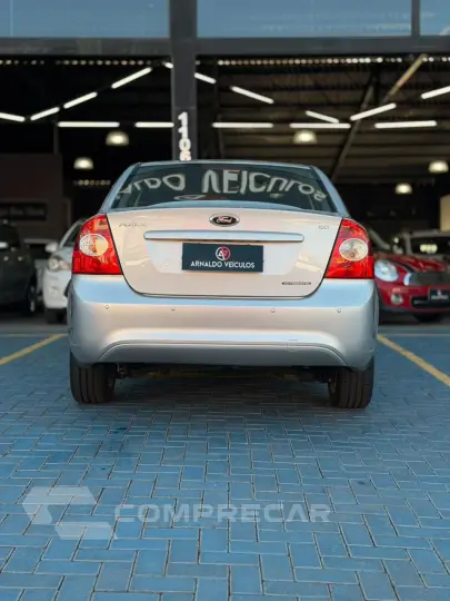 Focus Sedan 2.0 16V/2.0 16V Flex 4p Aut.