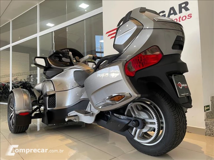 CAN AM SPYDER RT S