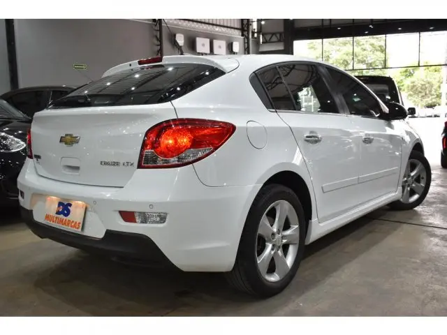 CRUZE HATCH - 1.8 LTZ SPORT6 16V 4P AUTOMÁTICO