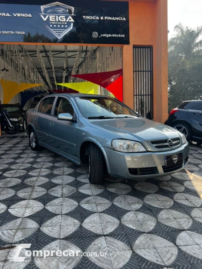 ASTRA 2.0 MPFI CD Sedan 8V