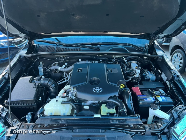 HILUX SW4 2.8 D-4d Turbo SRX 7L 4X4