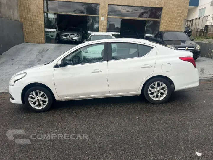 VERSA SV 1.6 16V FlexStart 4p Mec.