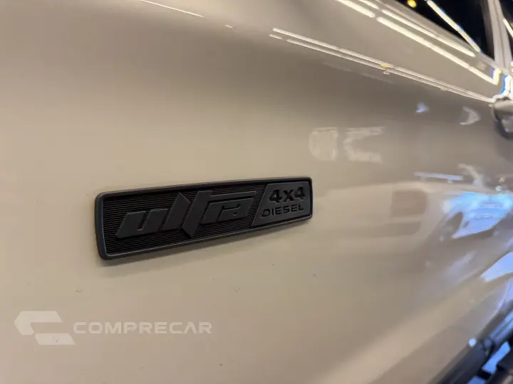 TORO 2.0 16V Turbo Ultra 4WD