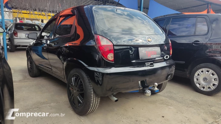 CELTA 1.0 MPFI Life 8V