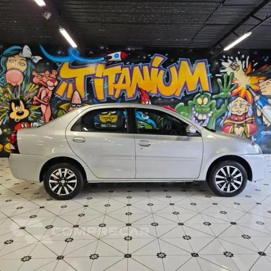 ETIOS PLATINUM SEDAN 1.5 FLEX MANUAL