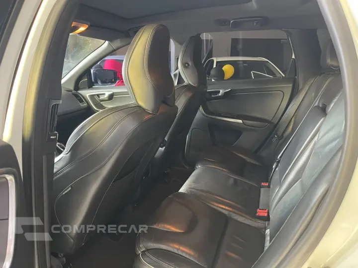 XC60 2.0 T5 R-design