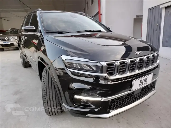 COMMANDER 2.0 Hurricane 4 Turbo Overland