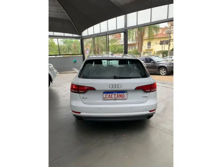 A4 2.0 TFSI AMBIENTE AVANT GASOLINA 4P S TRONIC
